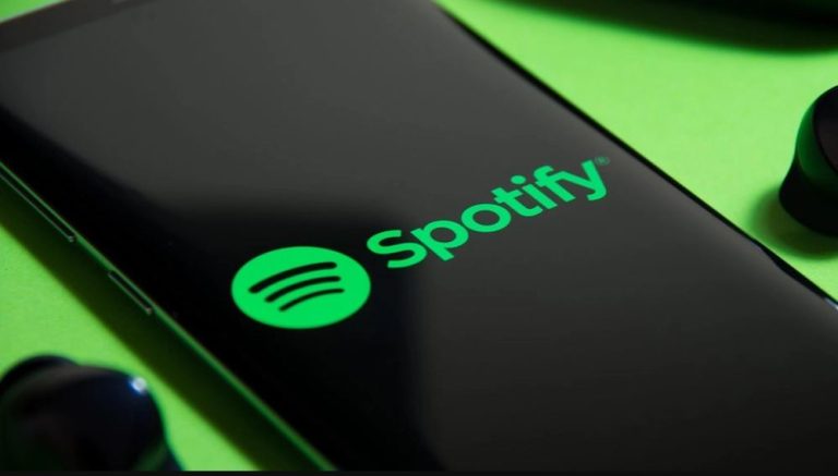 [Fixed] Why Did Spotify Logged Me Out of All Devices? (2022)