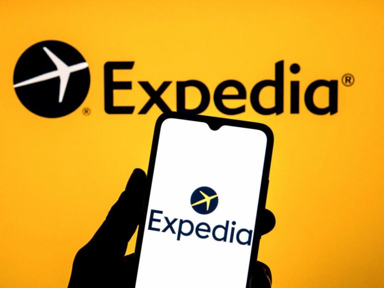 How to Fix Expedia App Not Working in 2024